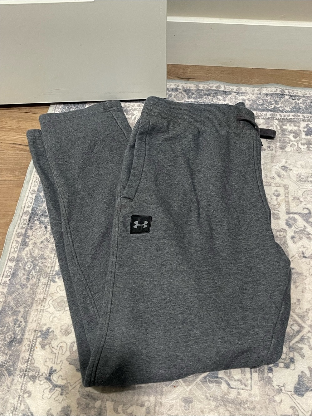 LG Men’s Dark Gray Fleece Jogger Sweatpants